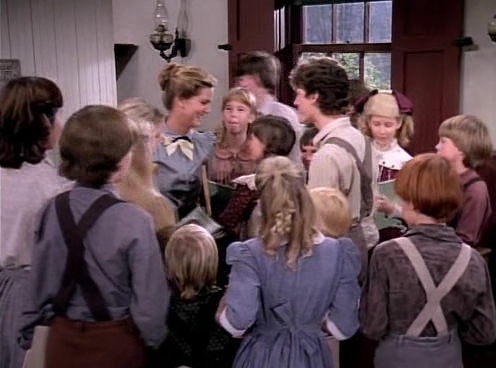 Charmed-Online-dot-NL-LittleHouseonthePrairie9x15-0191.jpg