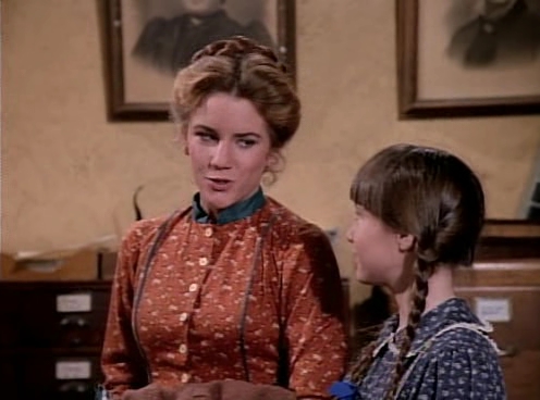 Charmed-Online-dot-NL-LittleHouseonthePrairie9x15-0493.jpg