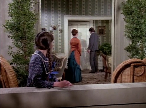 Charmed-Online-dot-NL-LittleHouseonthePrairie9x15-0788.jpg