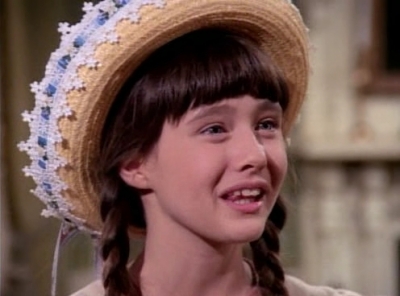 Charmed-Online-dot-NL-LittleHouseonthePrairie9x15-0009.jpg