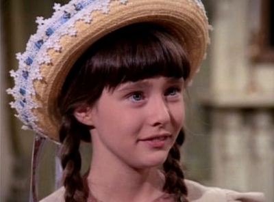 Charmed-Online-dot-NL-LittleHouseonthePrairie9x15-0011.jpg