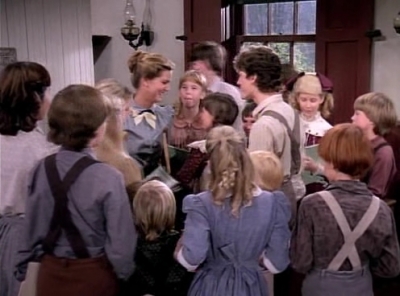 Charmed-Online-dot-NL-LittleHouseonthePrairie9x15-0191.jpg