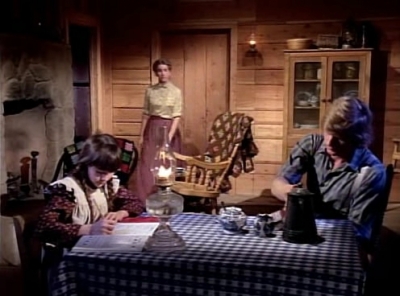 Charmed-Online-dot-NL-LittleHouseonthePrairie9x15-0234.jpg