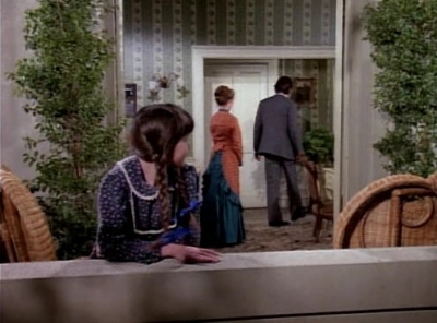 Charmed-Online-dot-NL-LittleHouseonthePrairie9x15-0787.jpg