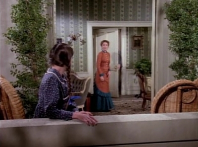 Charmed-Online-dot-NL-LittleHouseonthePrairie9x15-0790.jpg