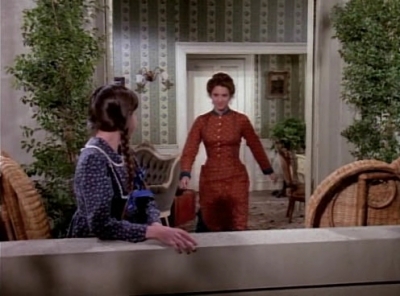 Charmed-Online-dot-NL-LittleHouseonthePrairie9x15-0792.jpg