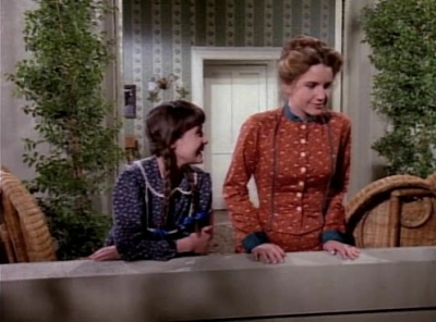 Charmed-Online-dot-NL-LittleHouseonthePrairie9x15-0795.jpg