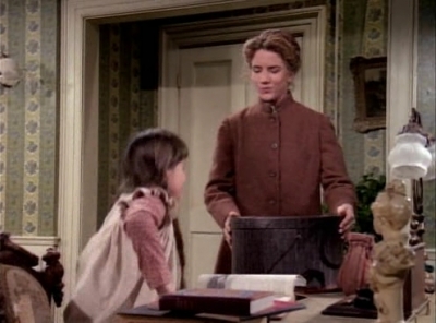 Charmed-Online-dot-NL-LittleHouseonthePrairie9x15-0991.jpg