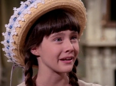 Charmed-Online-dot-NL-LittleHouseonthePrairie9x15-1047.jpg