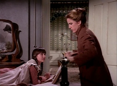 Charmed-Online-dot-NL-LittleHouseonthePrairie9x15-1088.jpg