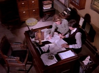 Charmed-Online-dot-NL-LittleHouseonthePrairie9x15-1502.jpg