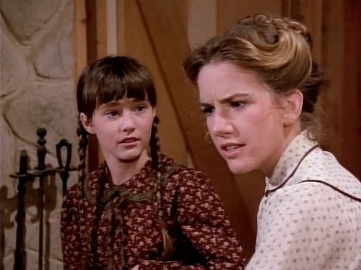 Charmed-Online-dot-NL-LittleHouseonthePrairie9x18-0341.jpg