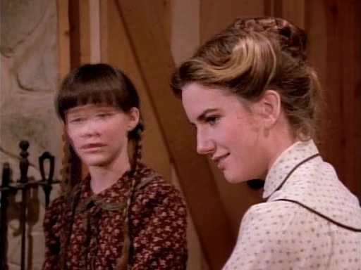 Charmed-Online-dot-NL-LittleHouseonthePrairie9x18-0375.jpg