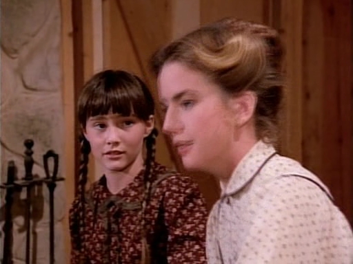 Charmed-Online-dot-NL-LittleHouseonthePrairie9x18-0380.jpg