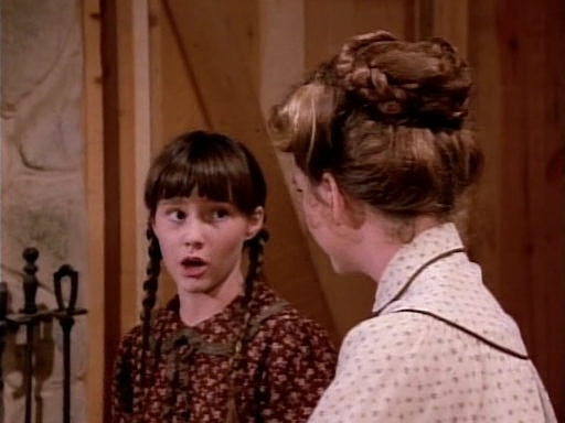 Charmed-Online-dot-NL-LittleHouseonthePrairie9x18-0387.jpg