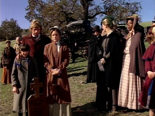 Charmed-Online-dot-NL-LittleHouseonthePrairie9x18-0642.jpg