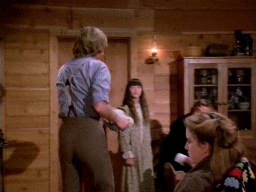 Charmed-Online-dot-NL-LittleHouseonthePrairie9x18-1360.jpg