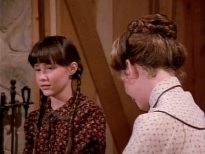 Charmed-Online-dot-NL-LittleHouseonthePrairie9x18-0373.jpg