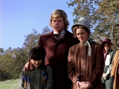 Charmed-Online-dot-NL-LittleHouseonthePrairie9x18-0625.jpg