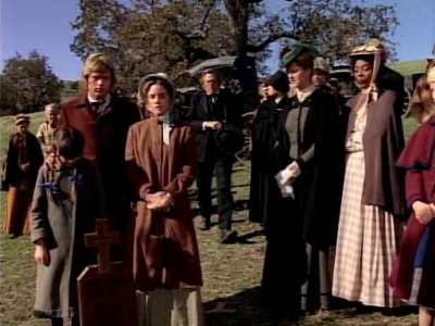 Charmed-Online-dot-NL-LittleHouseonthePrairie9x18-0645.jpg