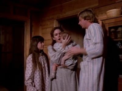 Charmed-Online-dot-NL-LittleHouseonthePrairie9x18-1292.jpg