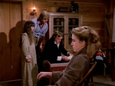 Charmed-Online-dot-NL-LittleHouseonthePrairie9x18-1365.jpg