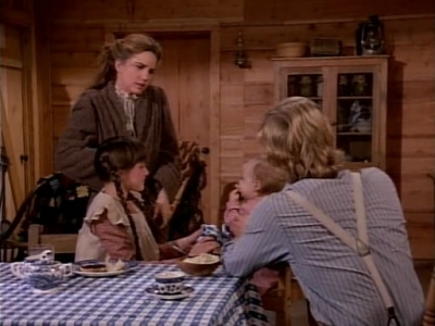 Charmed-Online-dot-NL-LittleHouseonthePrairie9x18-2116.jpg