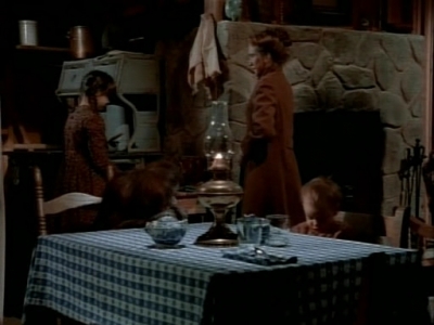 Charmed-Online-dot-NL-LittleHouseonthePrairie9x20-1918.jpg