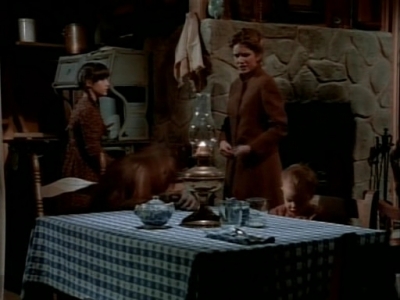 Charmed-Online-dot-NL-LittleHouseonthePrairie9x20-1919.jpg