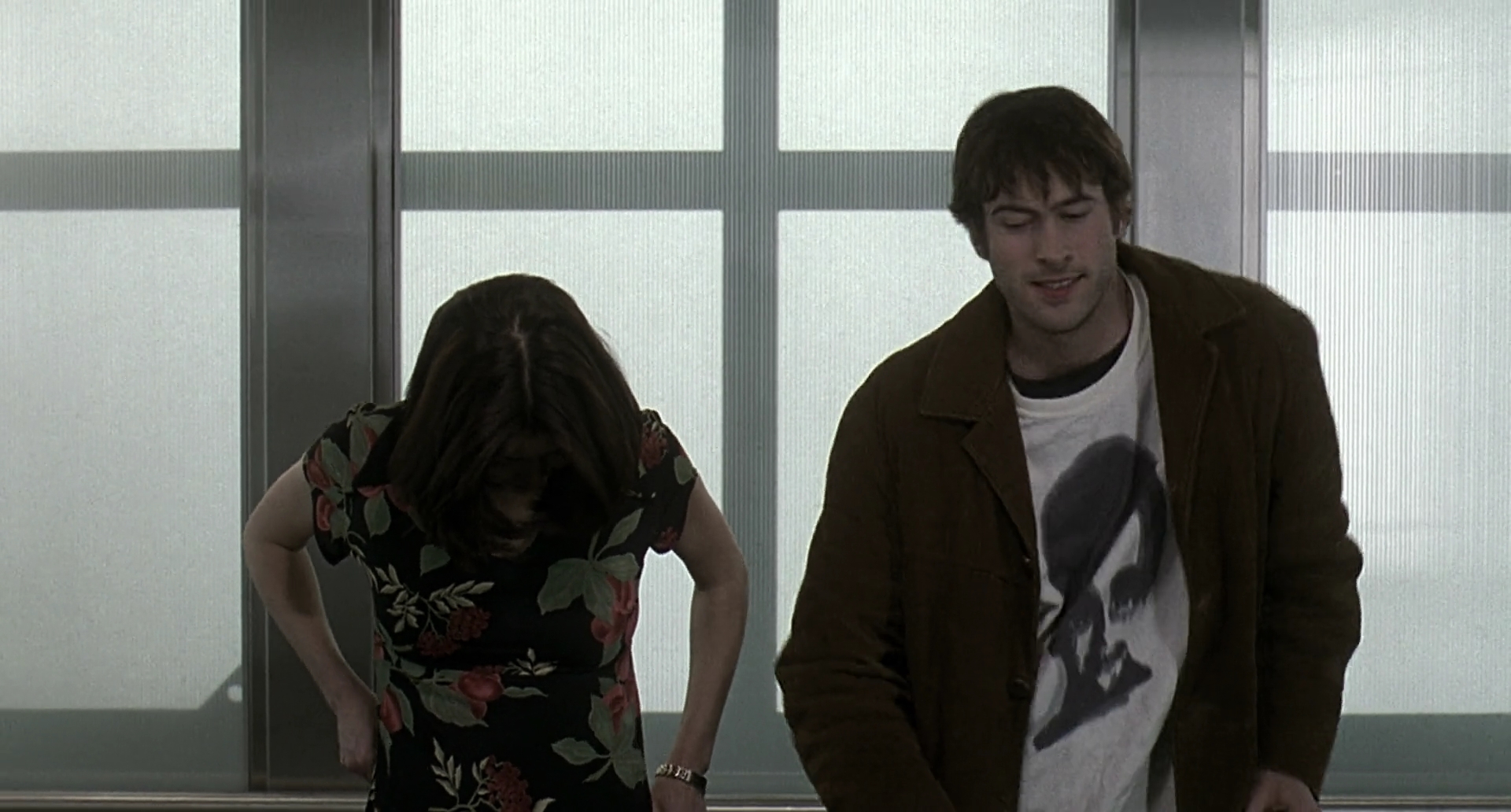 Charmed-Online-dot-net_Mallrats3103.jpg