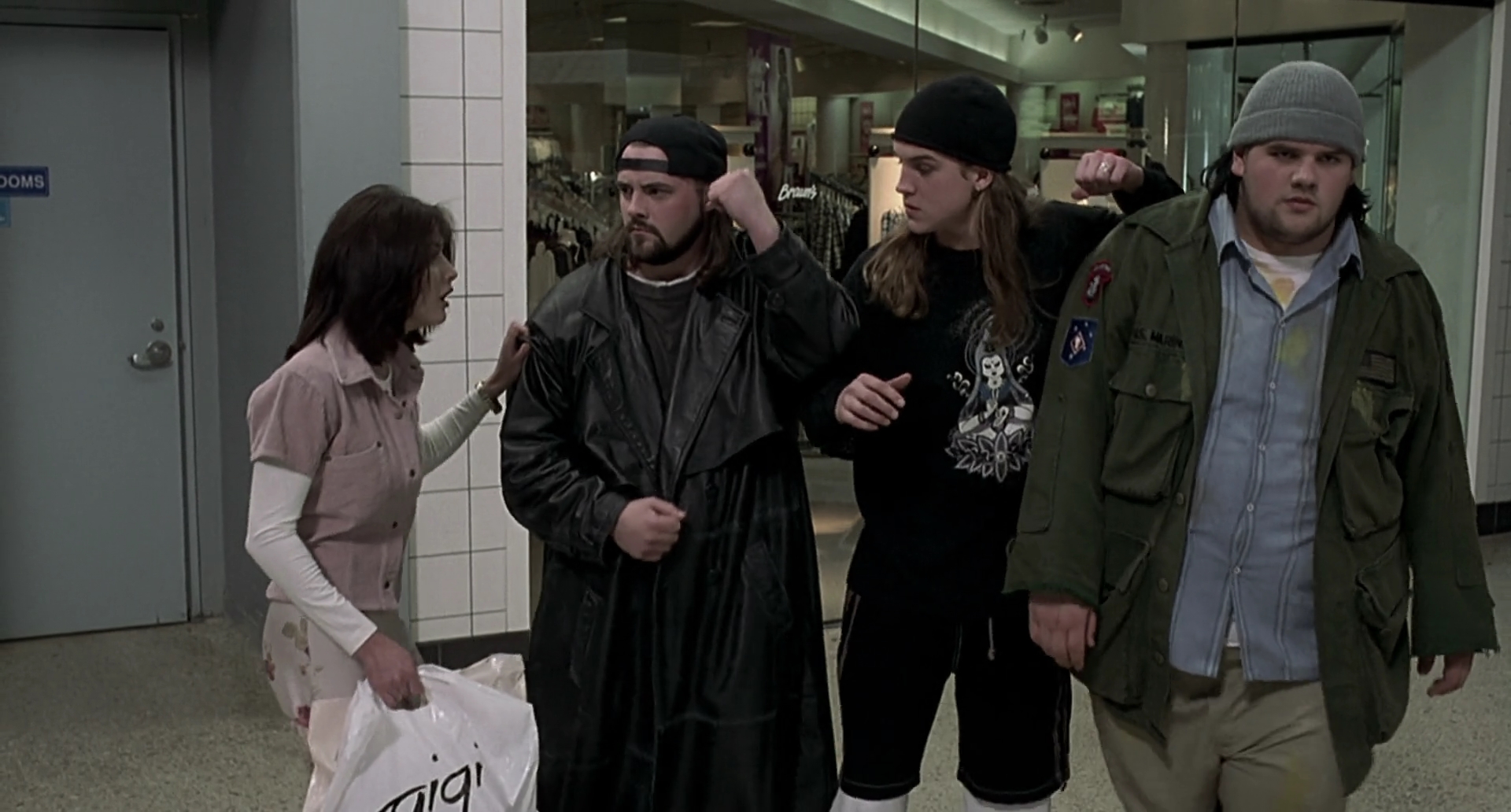 Charmed-Online-dot-net_Mallrats4449.jpg