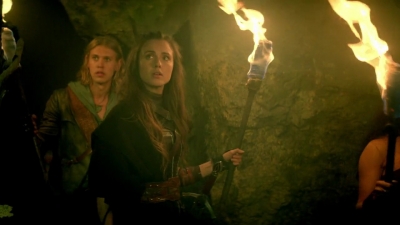 Charmed-Online-dot-nl-TheShannaraChronicles1x09-1414.jpg