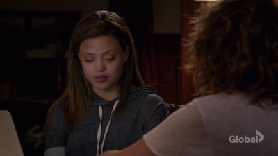 Charmed-Online-dot-nl_ShadesOfBlue3x02-0536.jpg