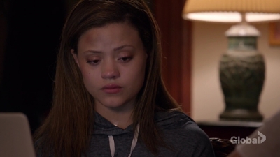 Charmed-Online-dot-nl_ShadesOfBlue3x02-0542.jpg