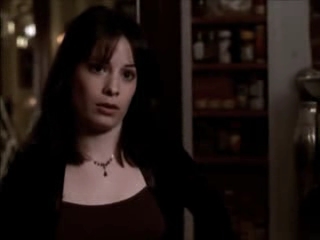 Charmed-Online-dot-net_Charmed-1x00UnairedPilot-0299.jpg