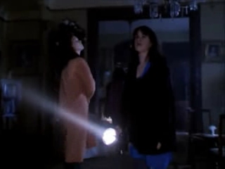 Charmed-Online-dot-net_Charmed-1x00UnairedPilot-0822.jpg