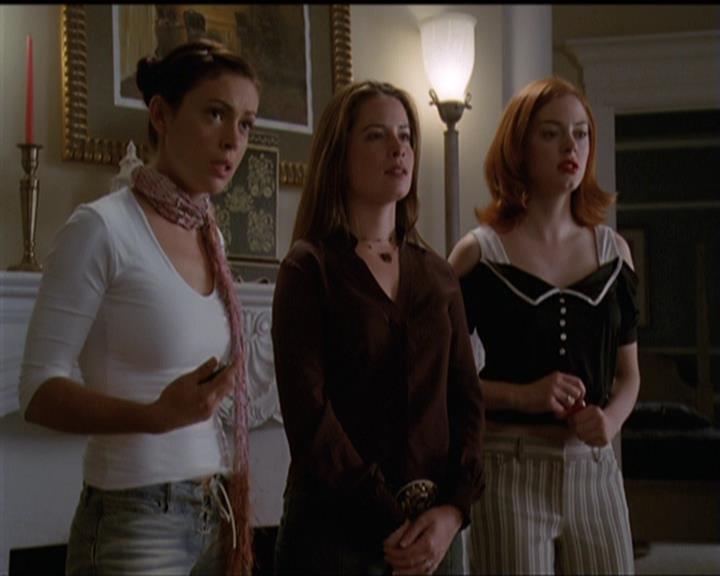 Charmed-Online-dot-509SamIAm2165.jpg