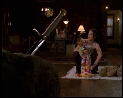 Charmed-Online-dot-net_608SwordAndTheCity2276.jpg