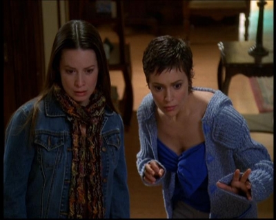 Charmed-Online-dot-614TheLegendOftheSleepyHalliwell0201.jpg