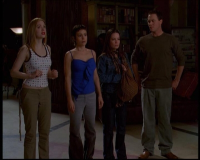 Charmed-Online-dot-614TheLegendOftheSleepyHalliwell0531.jpg