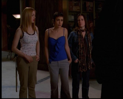 Charmed-Online-dot-614TheLegendOftheSleepyHalliwell0663.jpg