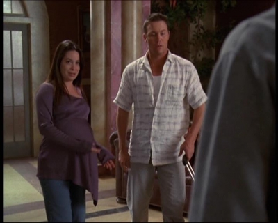 Charmed-Online-dot-net_622ItsABadBadBadBadWorldPart1-0041.jpg