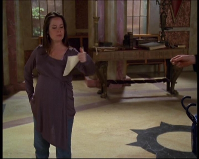 Charmed-Online-dot-net_622ItsABadBadBadBadWorldPart1-0766.jpg