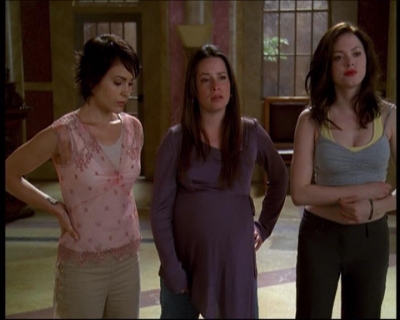 Charmed-Online-dot-net_622ItsABadBadBadBadWorldPart1-1004.jpg