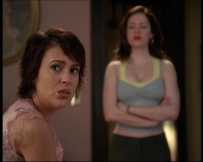 Charmed-Online-dot-net_623ItsABadBadBadBadWorldPart2-0051.jpg