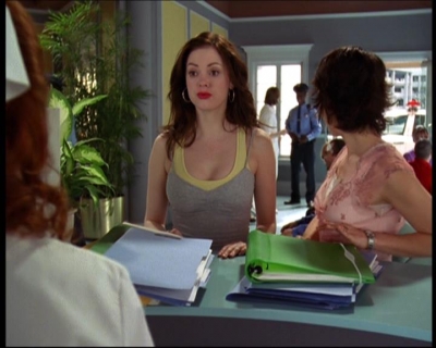 Charmed-Online-dot-net_623ItsABadBadBadBadWorldPart2-0434.jpg