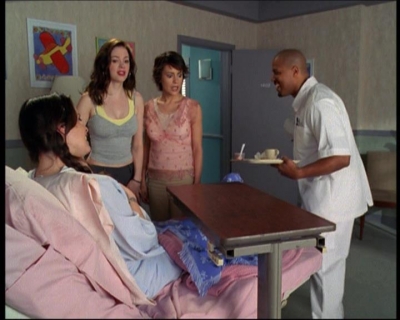 Charmed-Online-dot-net_623ItsABadBadBadBadWorldPart2-0535.jpg