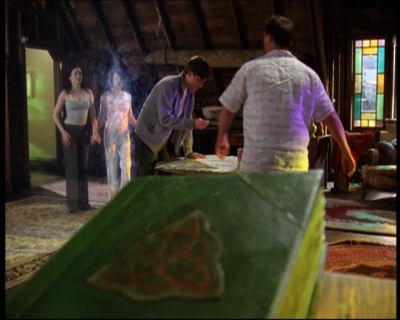 Charmed-Online-dot-net_623ItsABadBadBadBadWorldPart2-0934.jpg