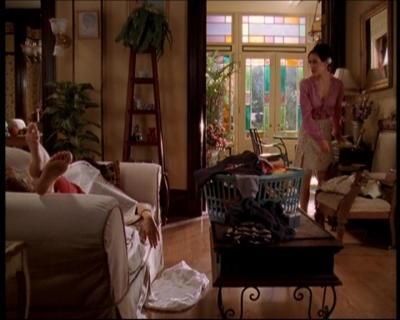 Charmed-Online_dot_net-7x01ACallToArms0329.jpg