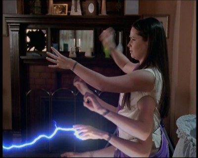 Charmed-Online_dot_net-7x01ACallToArms1634.jpg